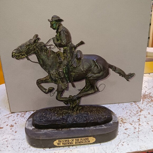 Vintage Bronze "Trooper of the Plains" by Fredric Remington Preowned - Picture 1 of 5